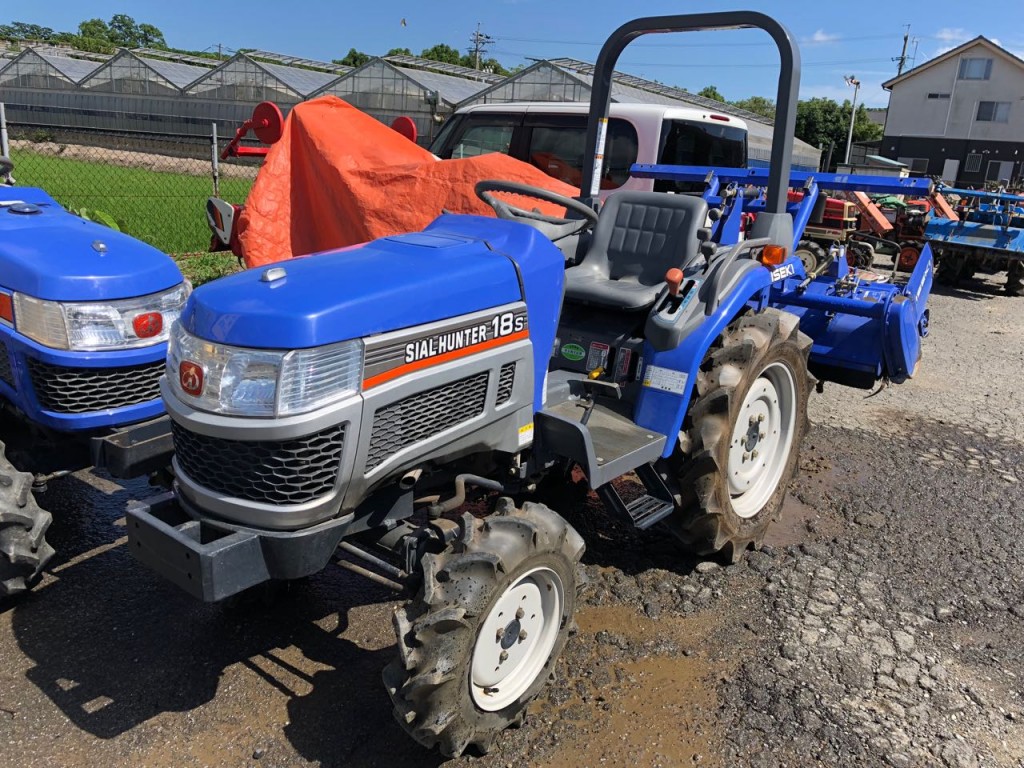中古トラクター　イセキ　THS18　
