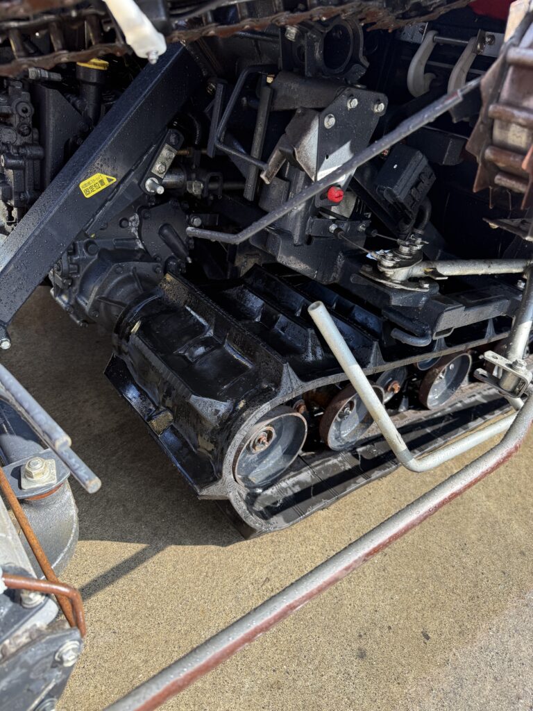 ヤンマー AJ216 中古コンバイン クローラ部分